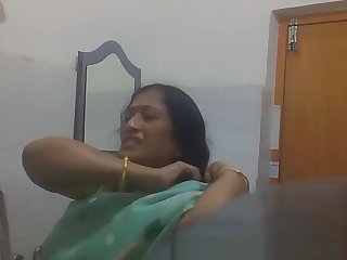 Indian Bengali Cougar Aunty Infirm of purpose Saree with respect to Bathroom